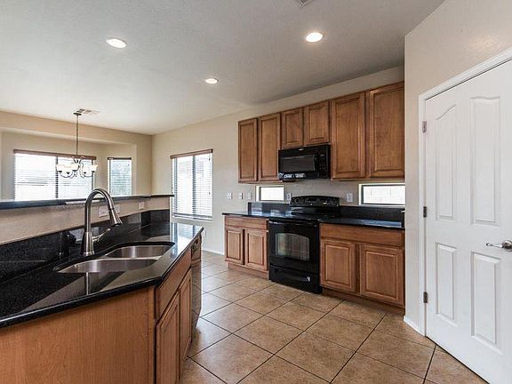 5th image of 15617 W Meadowbrook Ave