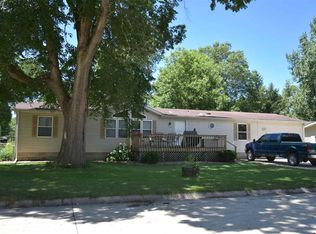 805 7th Ave SW, Independence, IA 50644