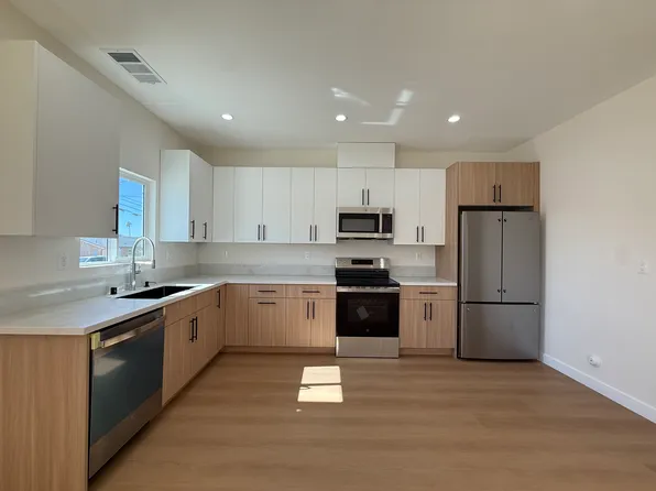 607 Wolfskill St #A, San Fernando, CA 91340
