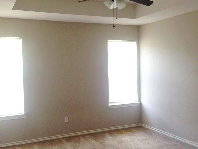 3 Bedroom Duplex for Rent in Lindale! Tour Today! — Photo 11