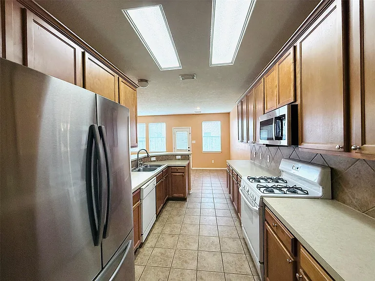 12414 Jasmine Brook Ln — Photo 9