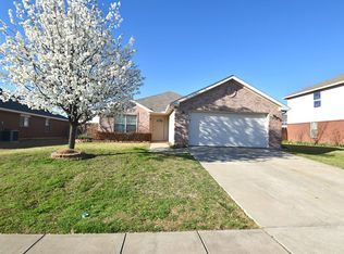 1605 Santa Fe Trl, Krum, TX 76249