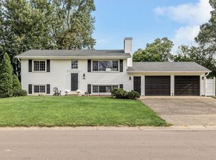 2119 Cliffview Dr, Eagan, MN 55122