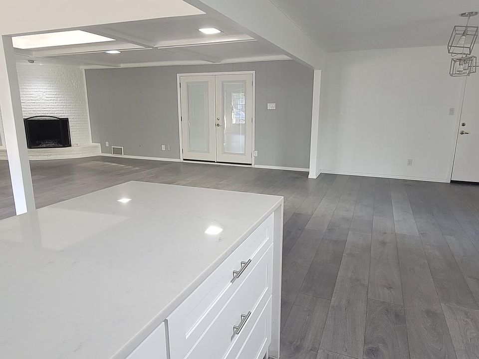 1st image of 3112 Wildflower Dr
