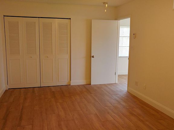 4th image of 2566 SW Feroe Ave APT 2