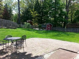 824 Jefferson Dr, Pittsburgh, PA