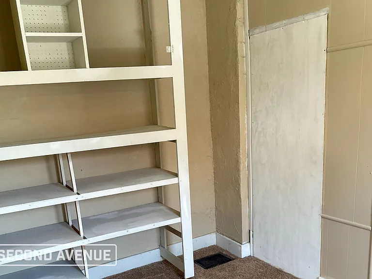 1111 Hayes Ave — Photo 8