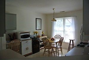 5th image of 791 Regina Ct