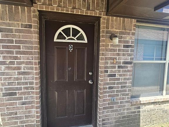 2nd image of 807 W Emerald Dr APT D