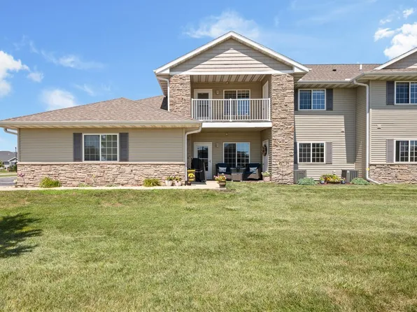 400 E Franklin St #201, Eldridge, IA 52748