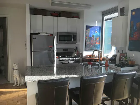 Rented by Keller Williams NYC | media 20