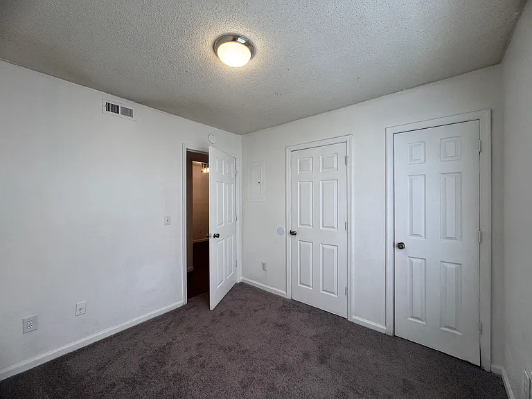 519 Mystic Dr #C — Photo 22