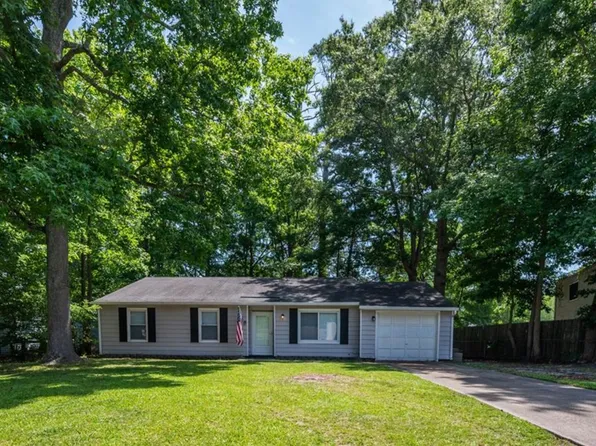 7 Old Church Cir, Portsmouth, VA 23703
