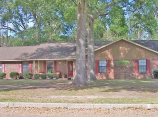608 Inlet Rd, Eufaula, AL 36027