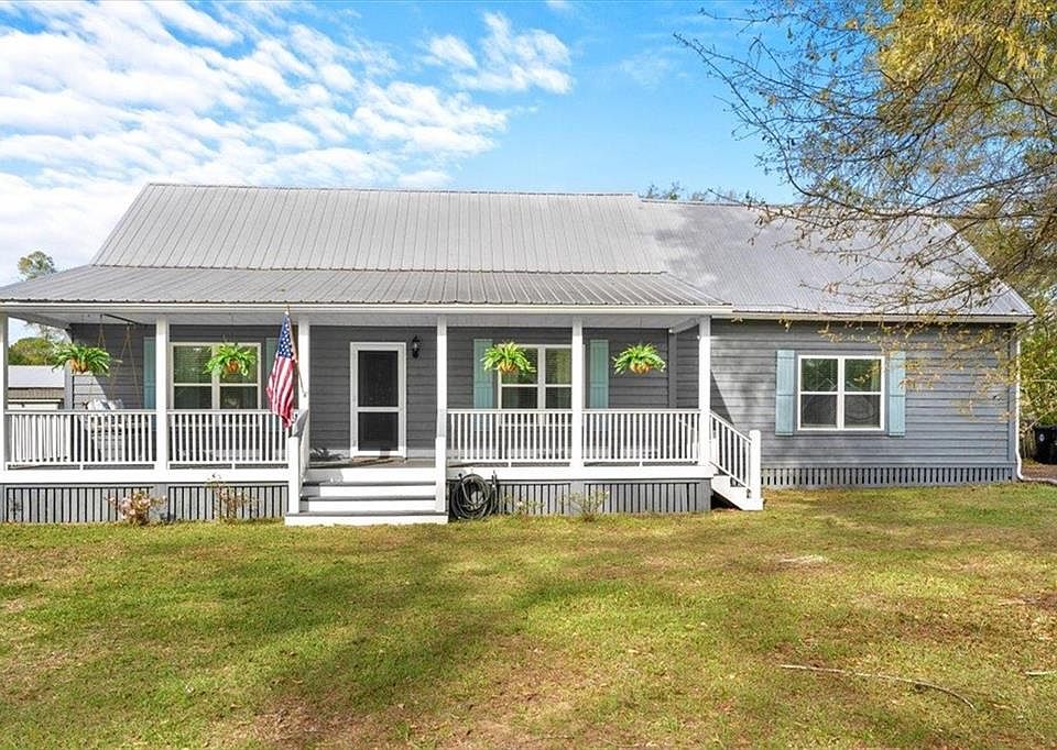 1st image of 23166 Rochelle Loop