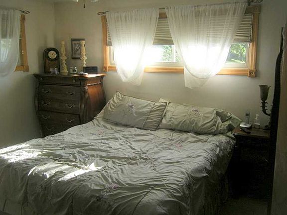 4th image of 231 Everest Dr