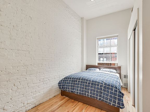 3rd image of 229 E 81st St APT Y