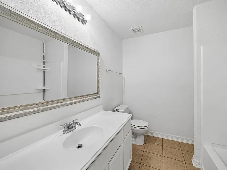 13926 Tinsley Ct — Photo 12