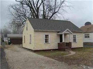 1906 E 22nd St, Muncie, IN 47302