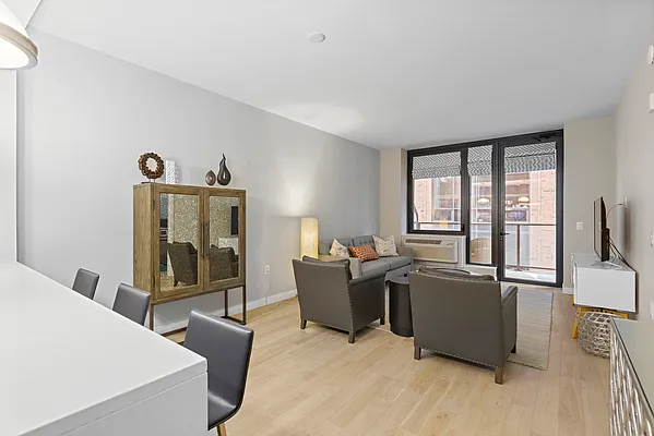 Sold by Christie's International R.E. North Jersey, Inc. | media 7