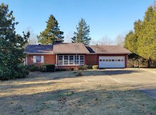 4 Menominee Dr, Cherokee Village, AR 72529