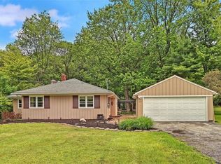 2461 Windy Hill Dr, Pepper Pike, OH 44124
