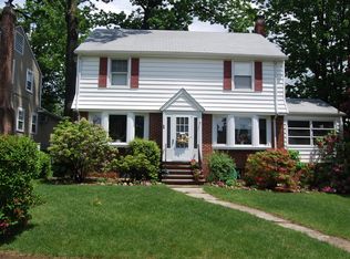 1 Fairway St, Bloomfield, NJ 07003