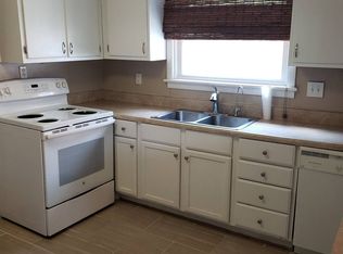 1433 Lakeside Rd, Virginia Beach, VA 23455