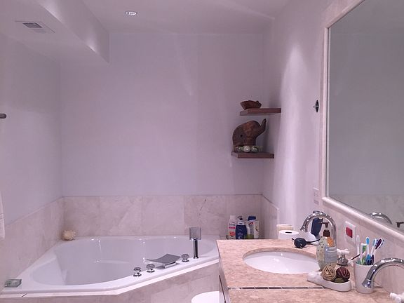 3rd image of 1622 W Quail Ct Unit 8