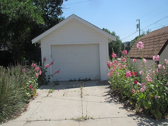 3rd image of 2342 W A St