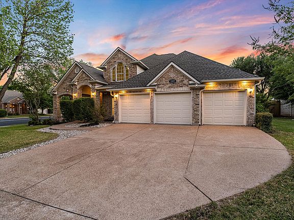 2nd image of 16601 Cordillera Dr