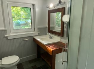 377 Charlotte Rd APT B, Hinesburg, VT 05461