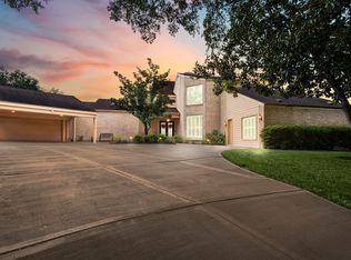 1306 Riverview Ct, Houston, TX 77077