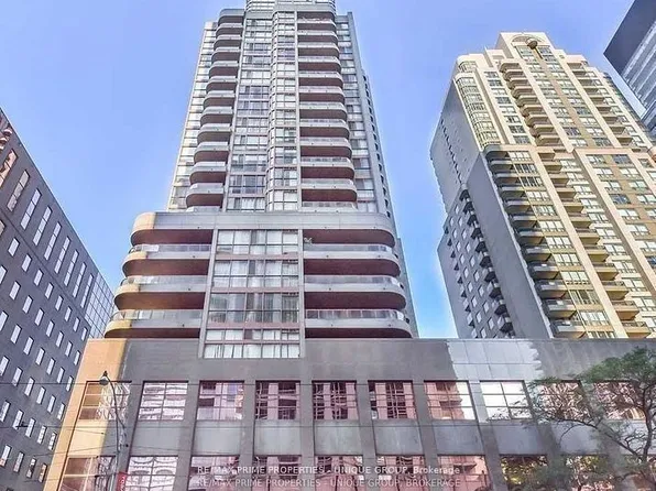 736 Bay St, Toronto, ON