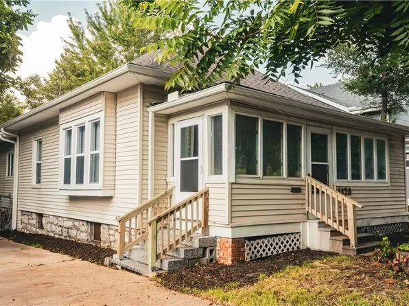 1420 W Walnut St, Independence, MO 64050