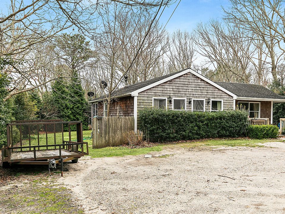 1st image of 28 Boatheaders Ln N