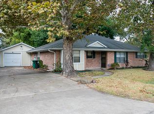 9206 Vogue Ln, Houston, TX 77080