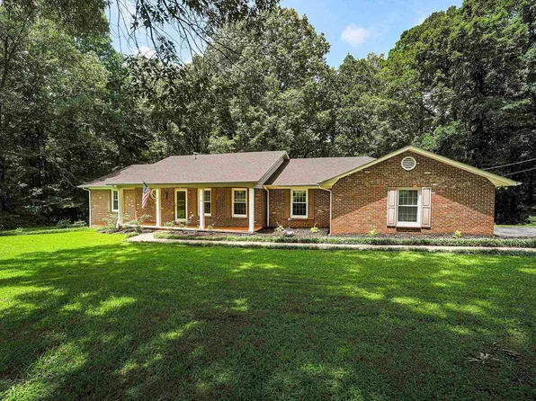 2217 Sycamore Ave, Russellville, AL 35653