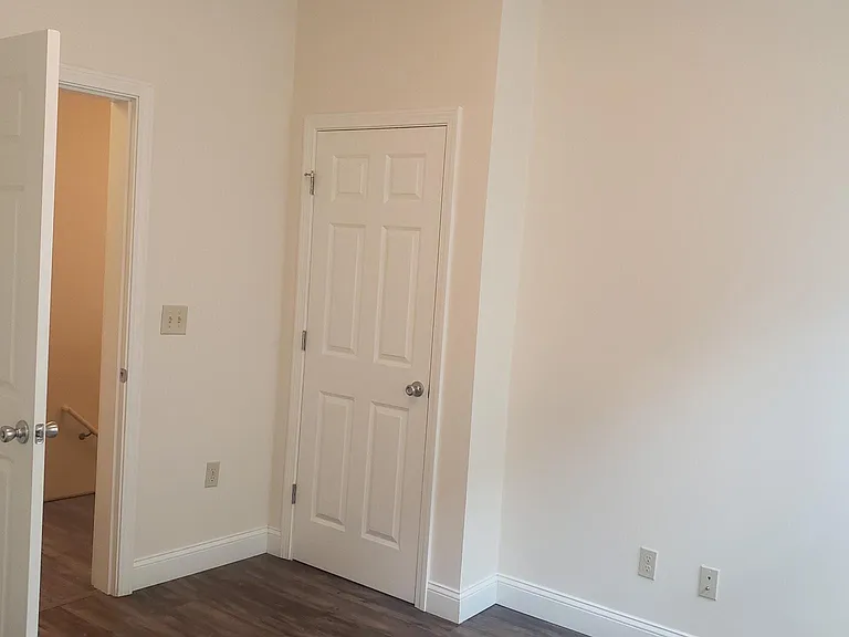 418 McGrath Hwy — Photo 19