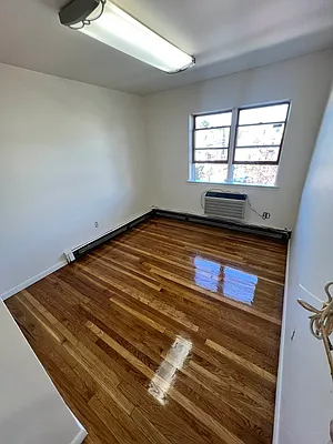 Rented by Keller Williams NYC | media 14
