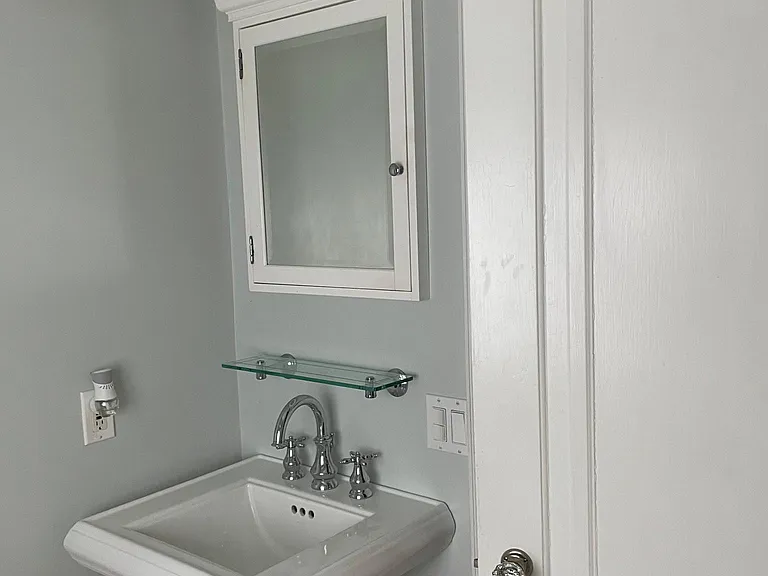 310 W Keech Ave — Photo 17
