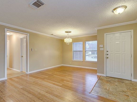 4th image of 10126 Silver Park