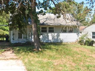 345 Cameron Rd, Saint Louis, MO 63137