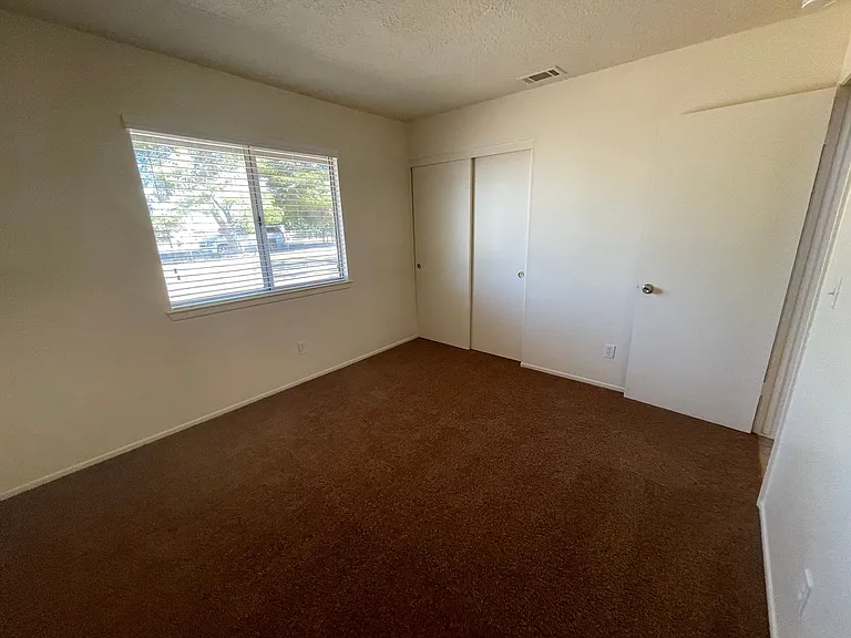 10246 Arroyo Ave — Photo 32