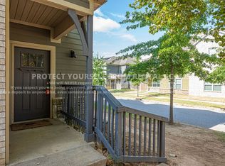 1286 N Corsica Dr, Fayetteville, AR 72704
