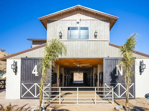 135 Calle Julia Ann Rd, Rio Rico, AZ 85648