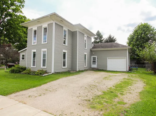 800 French St, Three Rivers, MI 49093