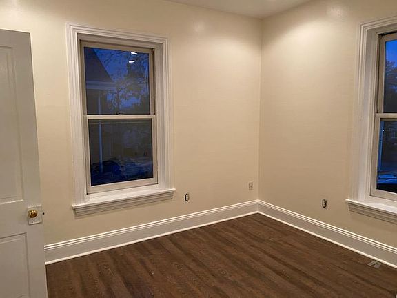 3rd image of 116 S Broad St Unit 4