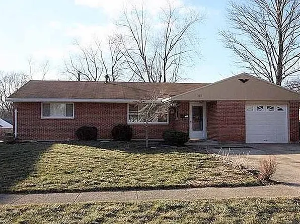 105 Catalpa Dr, Springboro, OH 45066