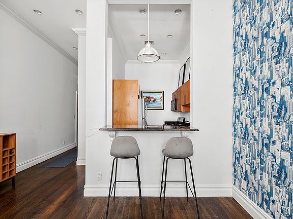 4th image of 733 9th Ave APT 4